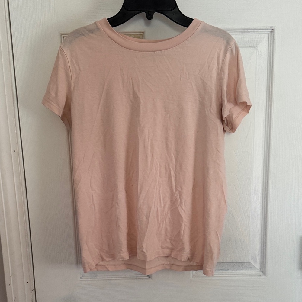 Forever 21 Light Pink Short Sleeve Tee